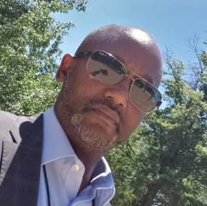 Meet your Posher, Travis